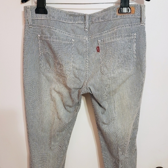 Levi's Striped Distressed Ankle Jeans Blue White Size 10 - Picture 6 of 12